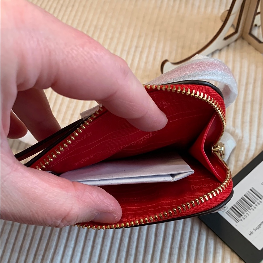 Kate Spade Red and White Heart Wallet - Picture 10 of 12